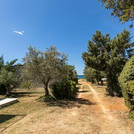 Val Villa Peroj Exterior photo