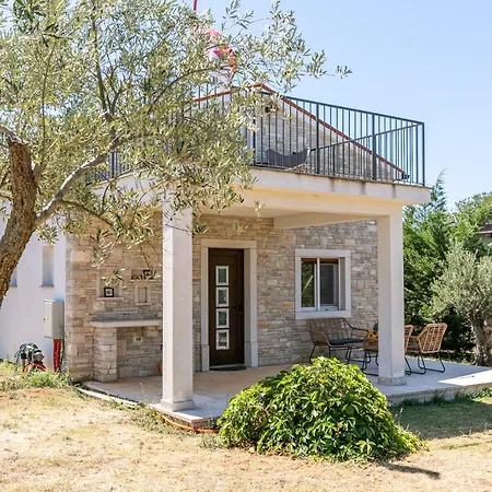 Val Villa Peroj Exterior photo